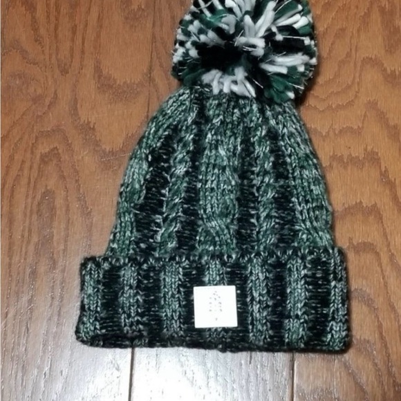 Green Knit Pom-Pom Beanie - Picture 3 of 7
